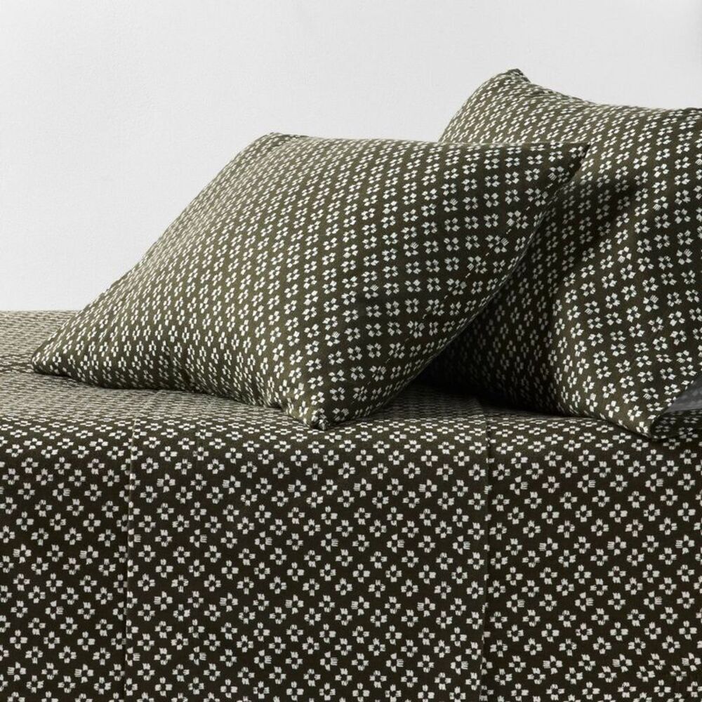 Threshold - King Ultra Soft Flannel Sheet Set Green Geo - Thre Green